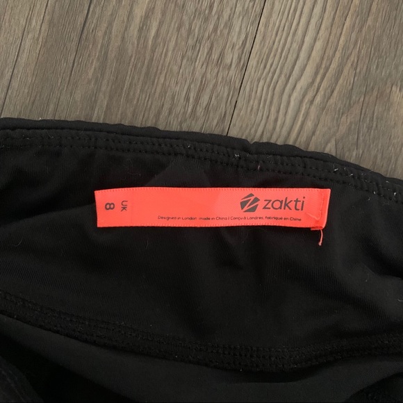 Mesh-Splice Workout Leggings - Picture 4 of 4